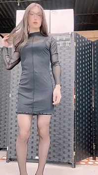 Asian Sissy CD Eva in Black Dress Pantyhose and Highheels