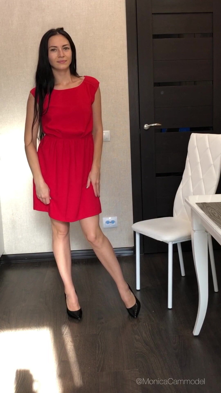 Princess Monica: Modellierclip in 9 verschiedenen kleidern