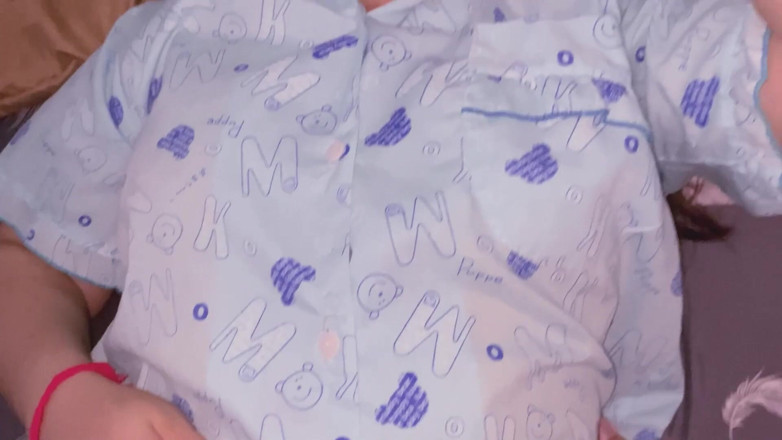 Jongsexfan: Ngentot sama adik tiriku sampai aku crot banyak banget