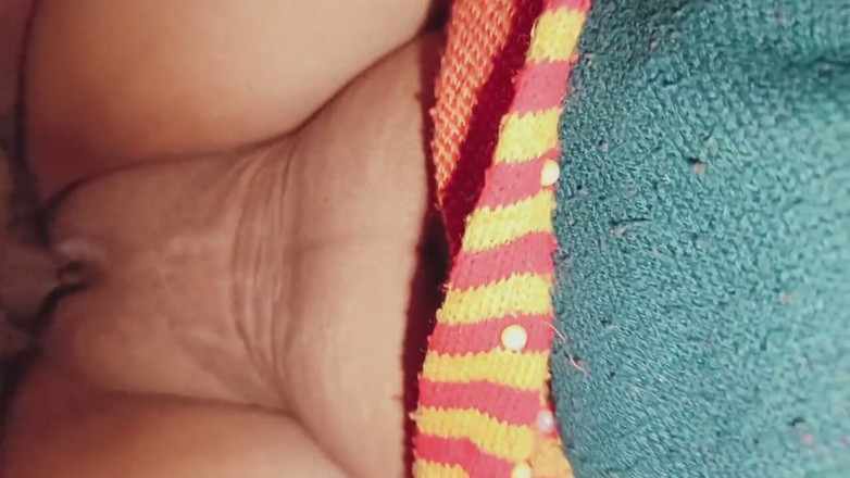 Your nisha bhabhi: Nie było nikogo w domu, potem moja żona pokazała swoją cipkę...