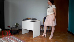 Regina Noir: Segretario. sexretary. Milf in ufficio senza mutandine. Ufficio nudo. Segretaria...