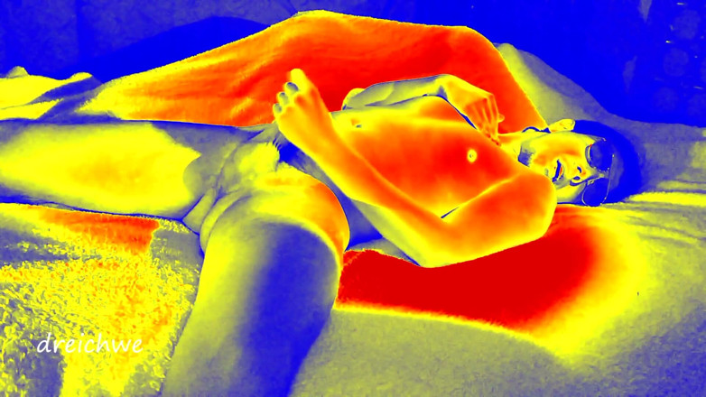Dreichwe: Sexe chaud dans la cabine de bronzage