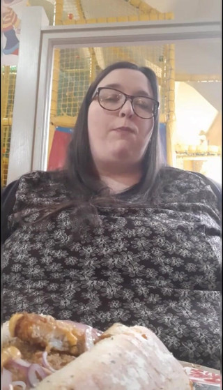 SSBBWLadyBrads: SSBBW secret filming of meal with stepfamily (This video has no...