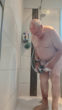Atrapalhando e tomando banho de perto