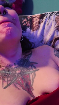 Very Horny Alterntive Girl on Girl