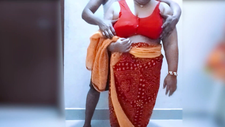 Hoktoml99: vaayaral desi sautela bhaee aur sauteli bahan ko khaali ghar...