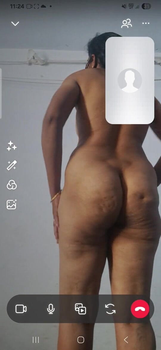 Jayaselvi: Tamil village tante sexy videoanrufdienst im telegramm