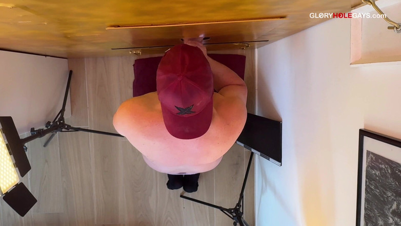 GLORYHOLEGAYS: Provocare Ejaculare - XL Penis Cu Prepuț La Gloryhole