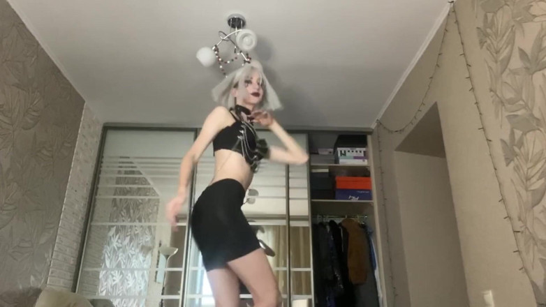 Skinny_lady69: Strip cosplay
