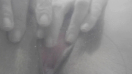 Sitivintage: Masturbating in the bathtub closeup