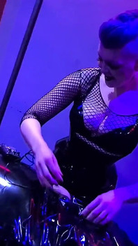 내 여친이 내 보지를 따먹어