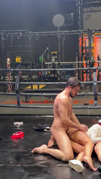 Trío Anal Con Doble Penetración Con La Zorra Del Gimnasio Chloe Chevalier, Una Rubia Cachonda Que Primero Ama Las Pollas.