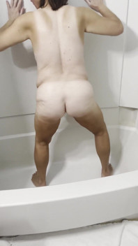 Mature Marie getting undressed in a hurry because she has to pee!