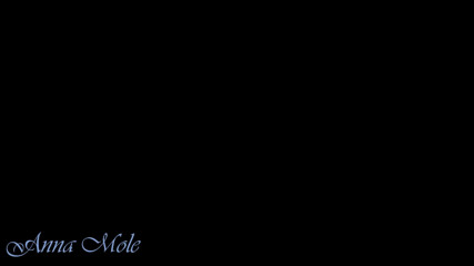 Anna Mole: Super close up rub big clit to orgasm