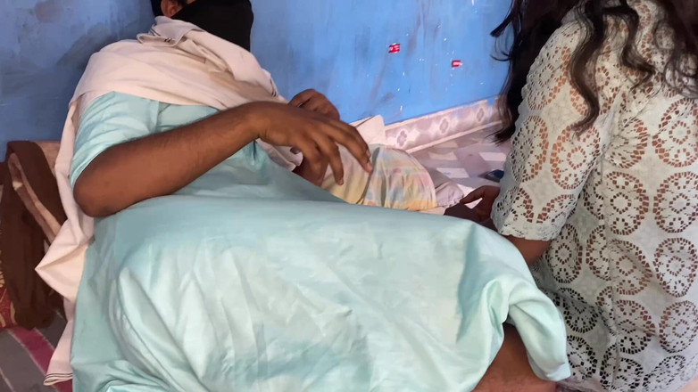 Pinkididi: Jiran datang ke rumah saya, jadi saya boleh memberikannya urutan...