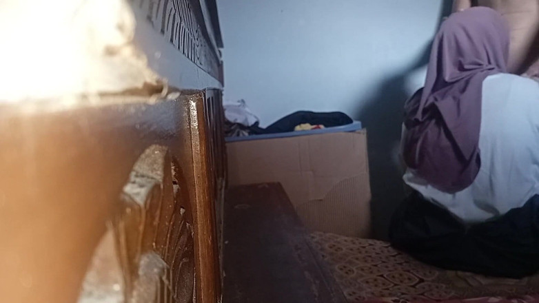 Famly sex: Mi primo estaba sentado en la habitación de mi cuñada.