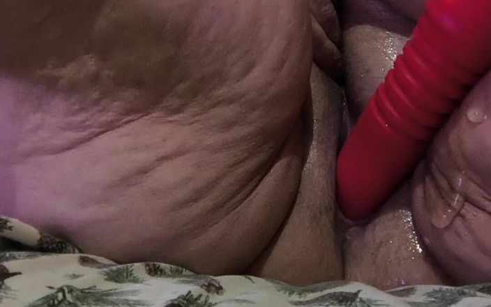 HerculesnVENUS: L'ha fatta sbattere a colpi di tutto il suo ripieno...