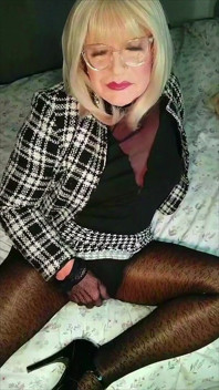 Naughty Trans Secretary Pantyhose and Heels