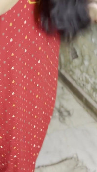 Krásná Mami mě svedla při vaření v kuchyni - žhavý sex