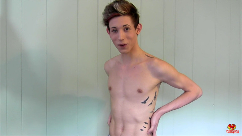 Phoenixxx: Află mai multe despre Blake sexy!