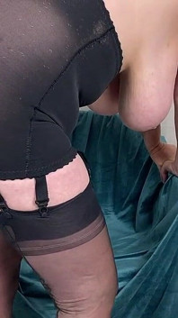 Aunty Sandra girdle setiap hari