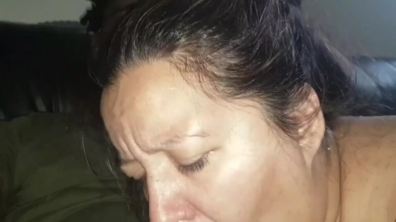 Real homemade BBW BBC porn: WildEnglishBBW ดูดควยดำพร้อมนิ้วเขี่ยหีแฉะ
