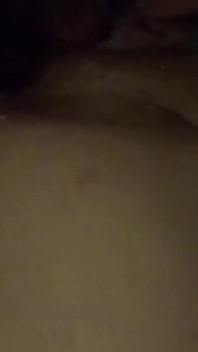 Meraklı orta yaşlı seksi kadının götü parçalanıyor ve deneyim unutulmaz