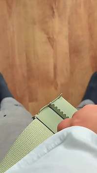 POV avrunkning spermasprut verklig amatör närbild