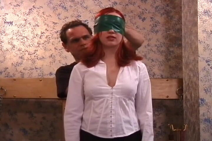 NM fetish femdom videos by Princess Nikki Cruel: Грудаста руда отримує ляпаса по її пизді