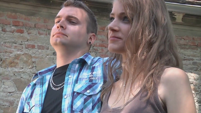 Lethal Teens: Kamarád sleduje, jak jeho přítelkyni tvrdě šuká jiný chchvápek