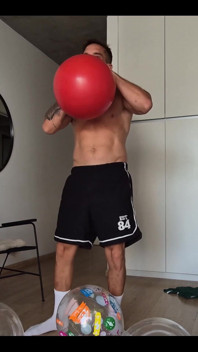 I Love Playing with Balloons