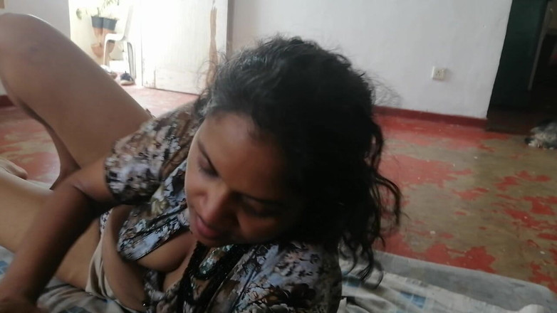 Tina Baby: Pasierbica błaga o ojczyma w mleku Lawa, mąż pracujący