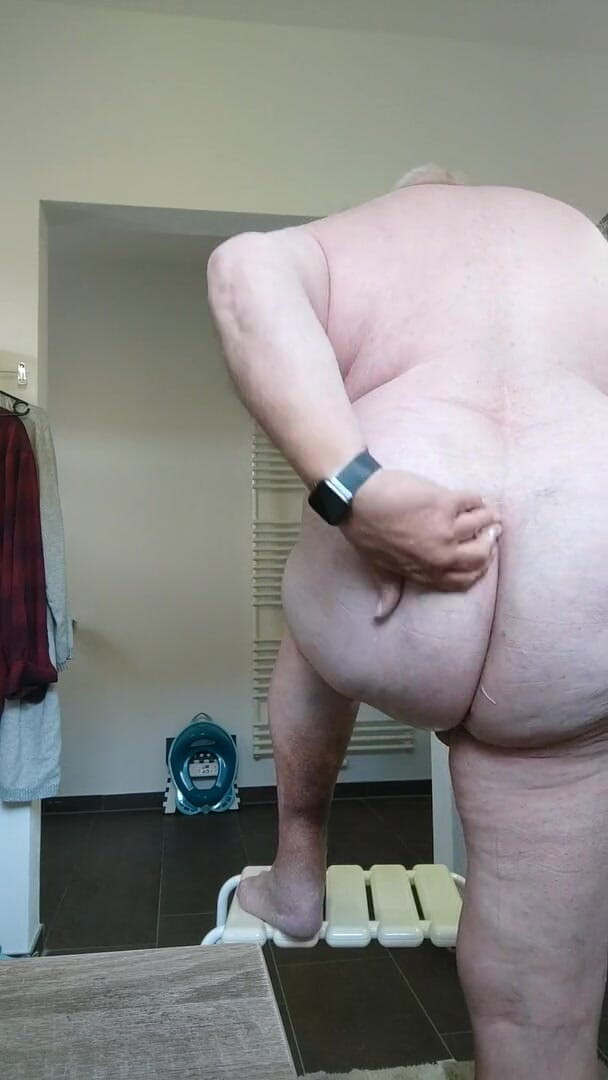Karlchengeil: Sexy péče o kůži ráno