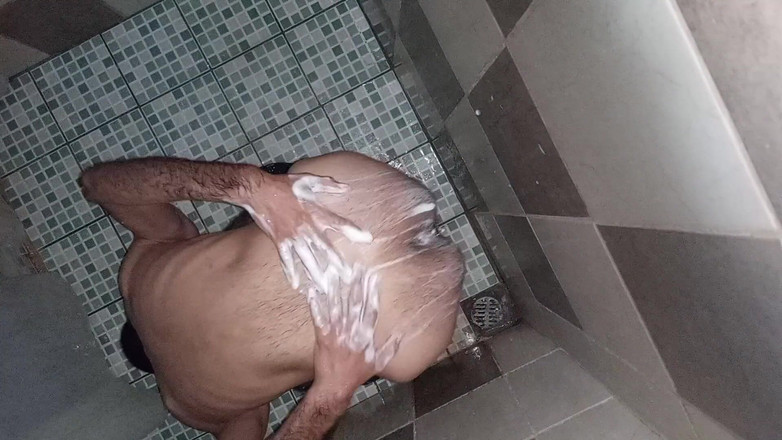 Cute boy jerks off: 내 자지를 빨아주는 거유 밀프