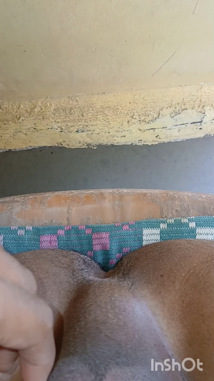 Hot sexy Sneha: Masturbation auf sexy beinen