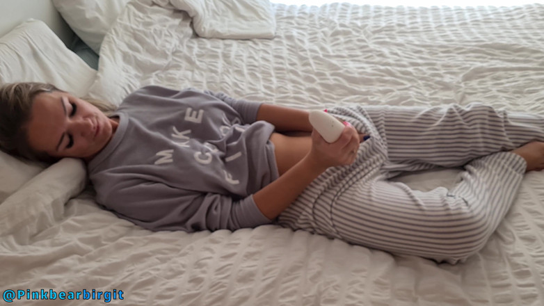 Pinkbearbirgit: MILF with Magic Wand