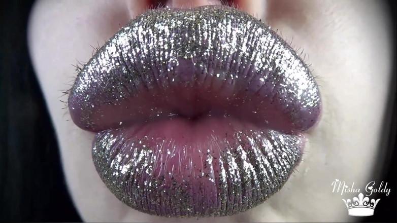 Goddess Misha Goldy: Pop para meus grandes lábios brilhantes: contagem regressiva de porra!