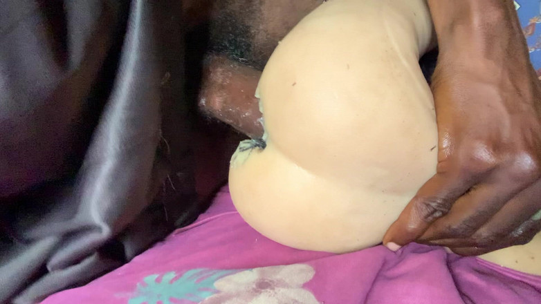 Bangcum8: Miel puta me hace acabar como hombre