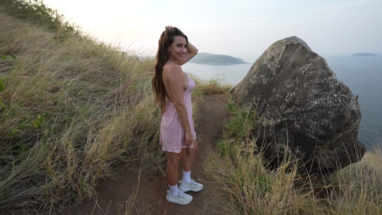 Kriss Kiss: Beautiful Sunrise with a Huge Cock in My Mouth and...