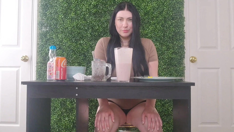 Julia Ryan: Gfe Mukbang Farting and Burping