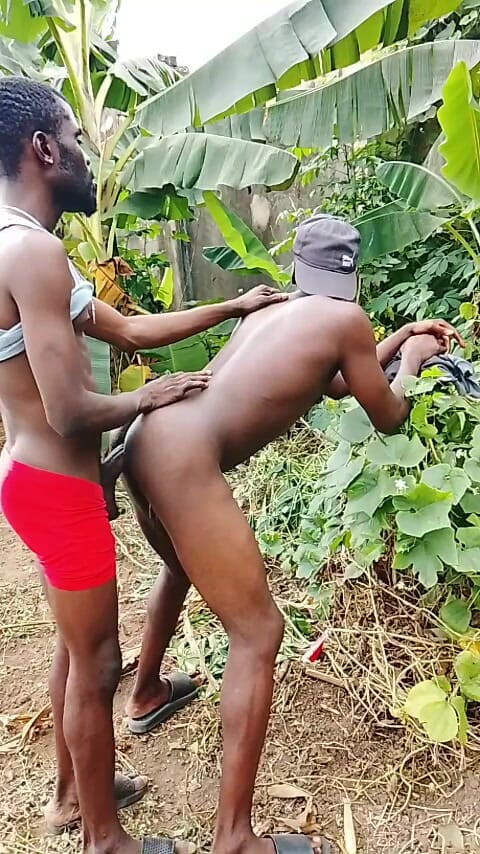 Sexydaddy: 내 농부 의붓 아들과 덤불에서 섹스