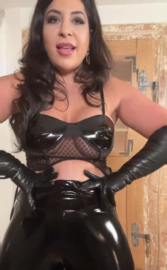 LadyAyse5: Adoro il mio vestito