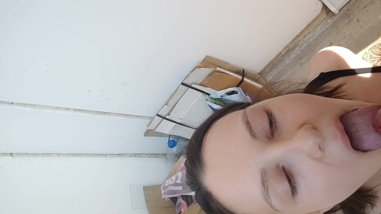 HotFoxyDarya: Blowjob on the balcony with cum on face and mouth
