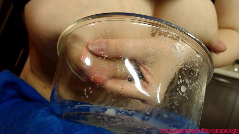 MyClearSky: Traite en gros plan par une MILF sexy