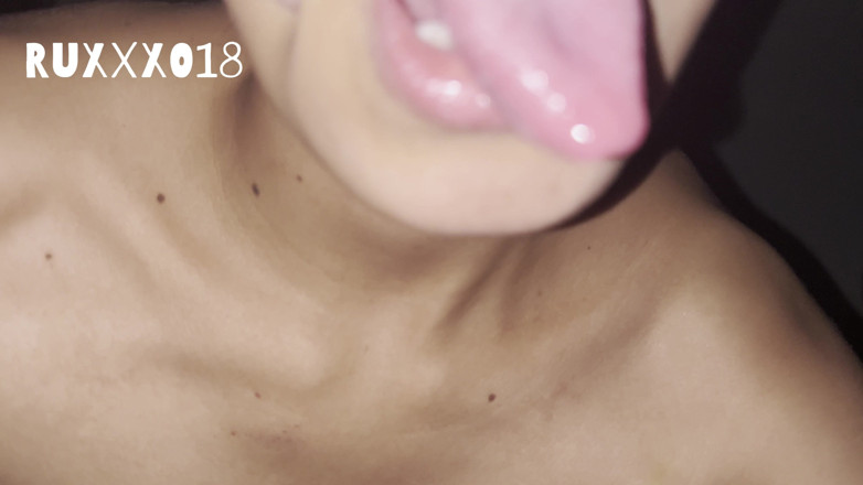 Ruxxxo18: My Colombian Girlfriend Gives Me Oral Sex for the First...