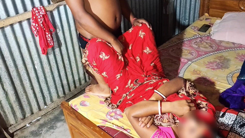 Mona sexy: Můj nevlastní bratr manželka a já si užíváme sex