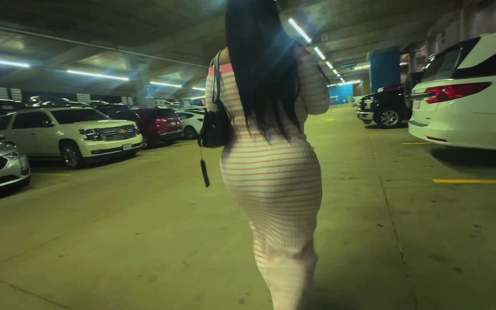 Exclusive Dirty Diana: Booty Tempat Parkir