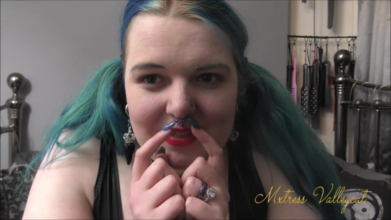 Mxtress Valleycat: New nose stud - I want more