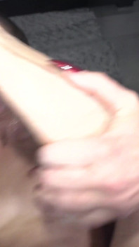 Cherie Deville si diletta nel suo trattamento di sperma