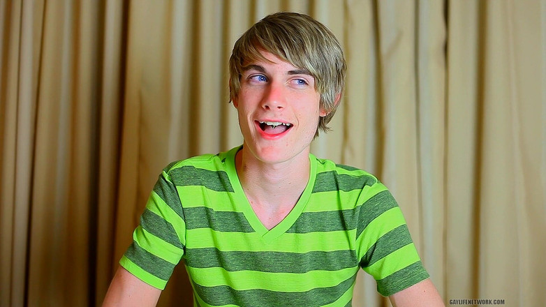 Lollipop Twinks: Preston Andrews e i suoi esilarante personaggi parlano alla telecamera